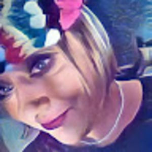 Meet your Posher, Crystal